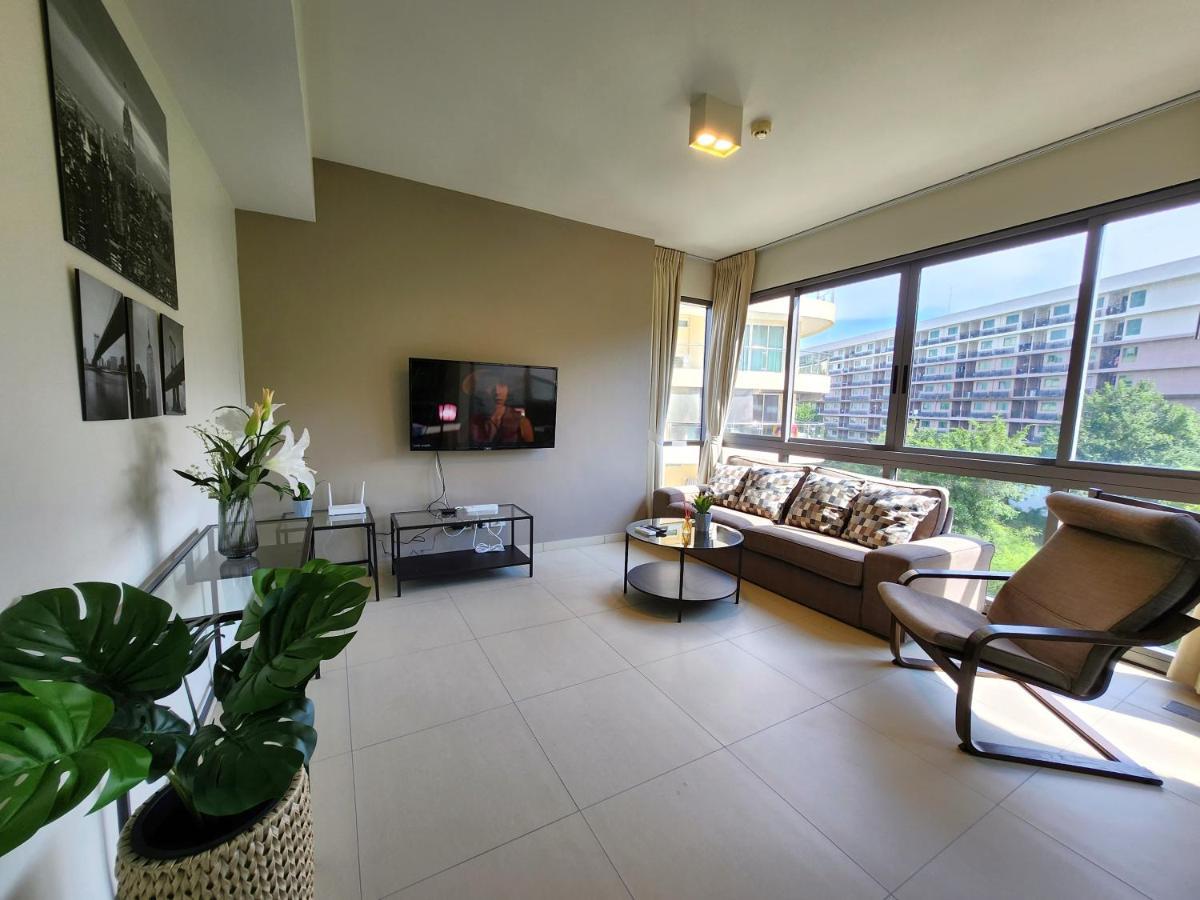 Unixx Oasis : Grandeur 2Br Suite Pattaya Eksteriør billede